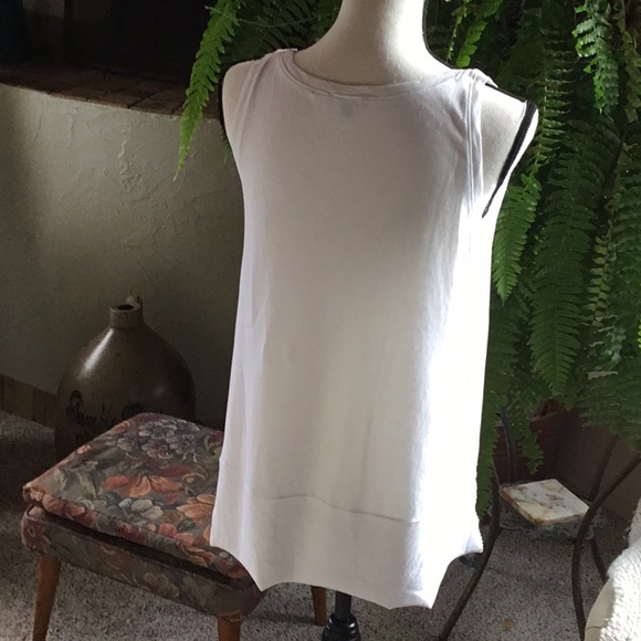 GUC Lilla P. Tank Top - Picture 3 of 5